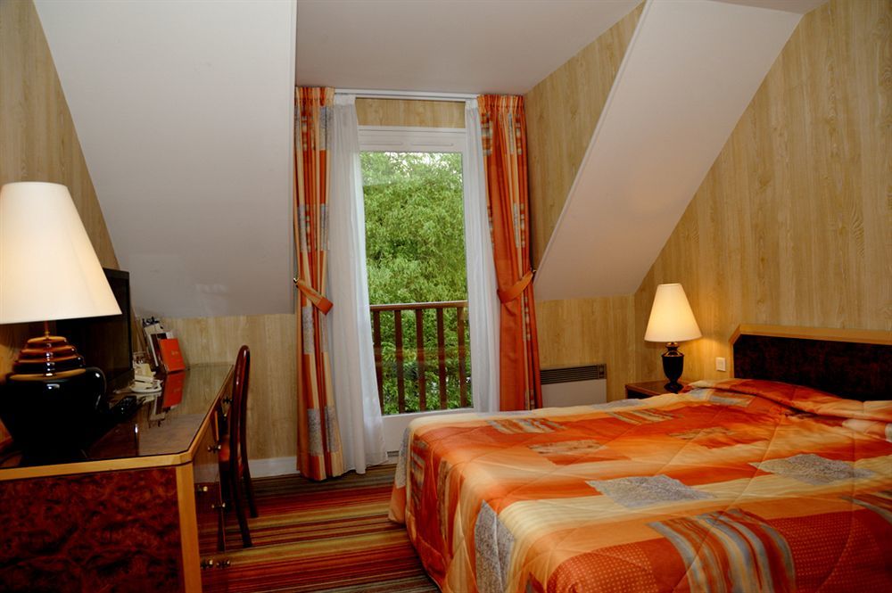 Au Relais Du Gue De Selle Hotel Mezangers Exterior photo
