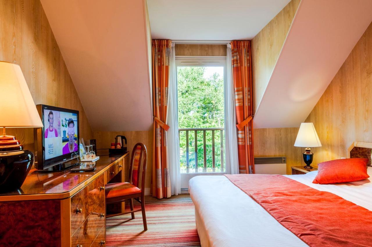 Au Relais Du Gue De Selle Hotel Mezangers Exterior photo