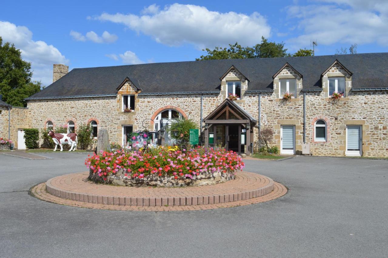 Au Relais Du Gue De Selle Hotel Mezangers Exterior photo